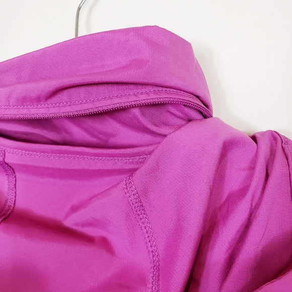NWOT Lululemon gather and sprint jacket - Picture 6 of 9